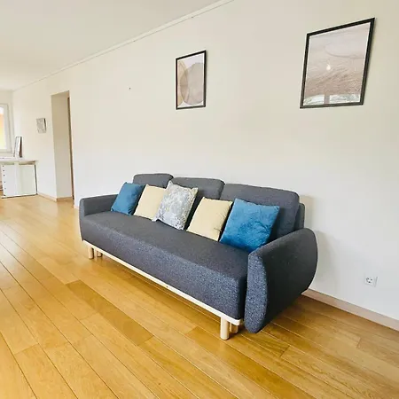 Convenient 2 Bedroom With Parking In Apartment Hesperange