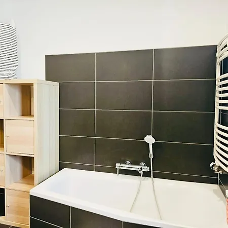 Convenient 2 Bedroom With Parking In Hesperange