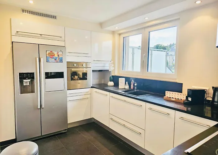 Convenient 2 Bedroom In Апартаменты Hesperange